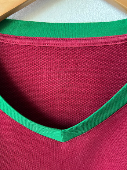 (XL) Portugal 2006-08 Home Shirt C. Ronaldo #17