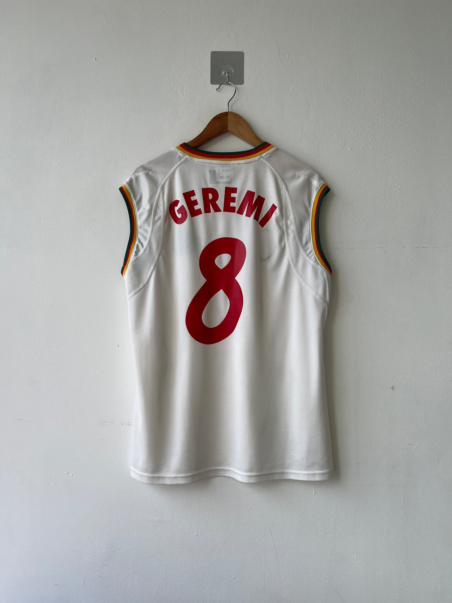 (XXL fits L) Cameroon 2002-03 Away Shirt Geremi #8
