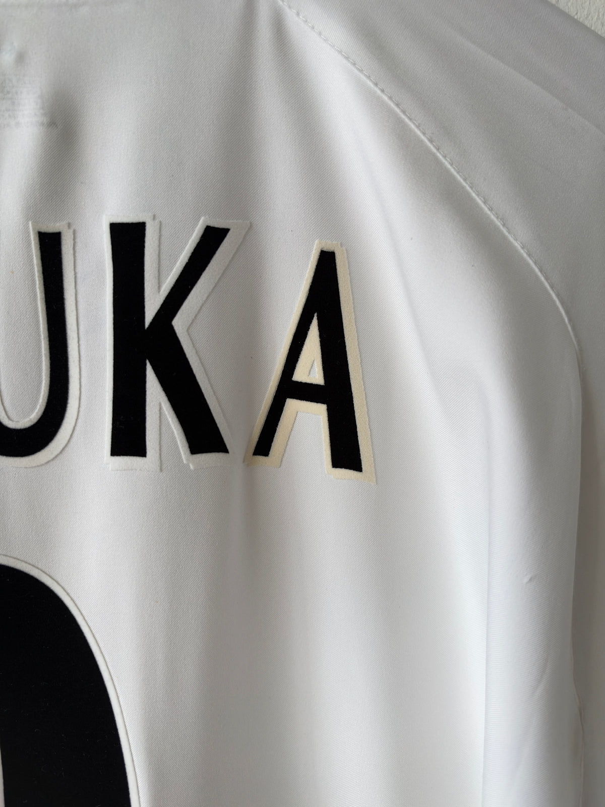 (XL) Leeds United 2002-03 Home Shirt Viduka #9