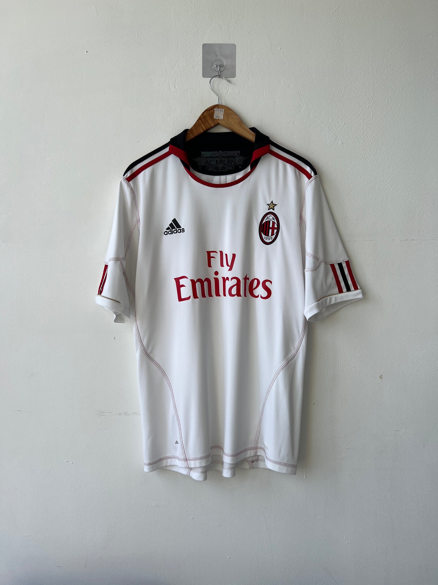 (L) AC Milan 2010-11 Away Shirt Ibrahimovic #11