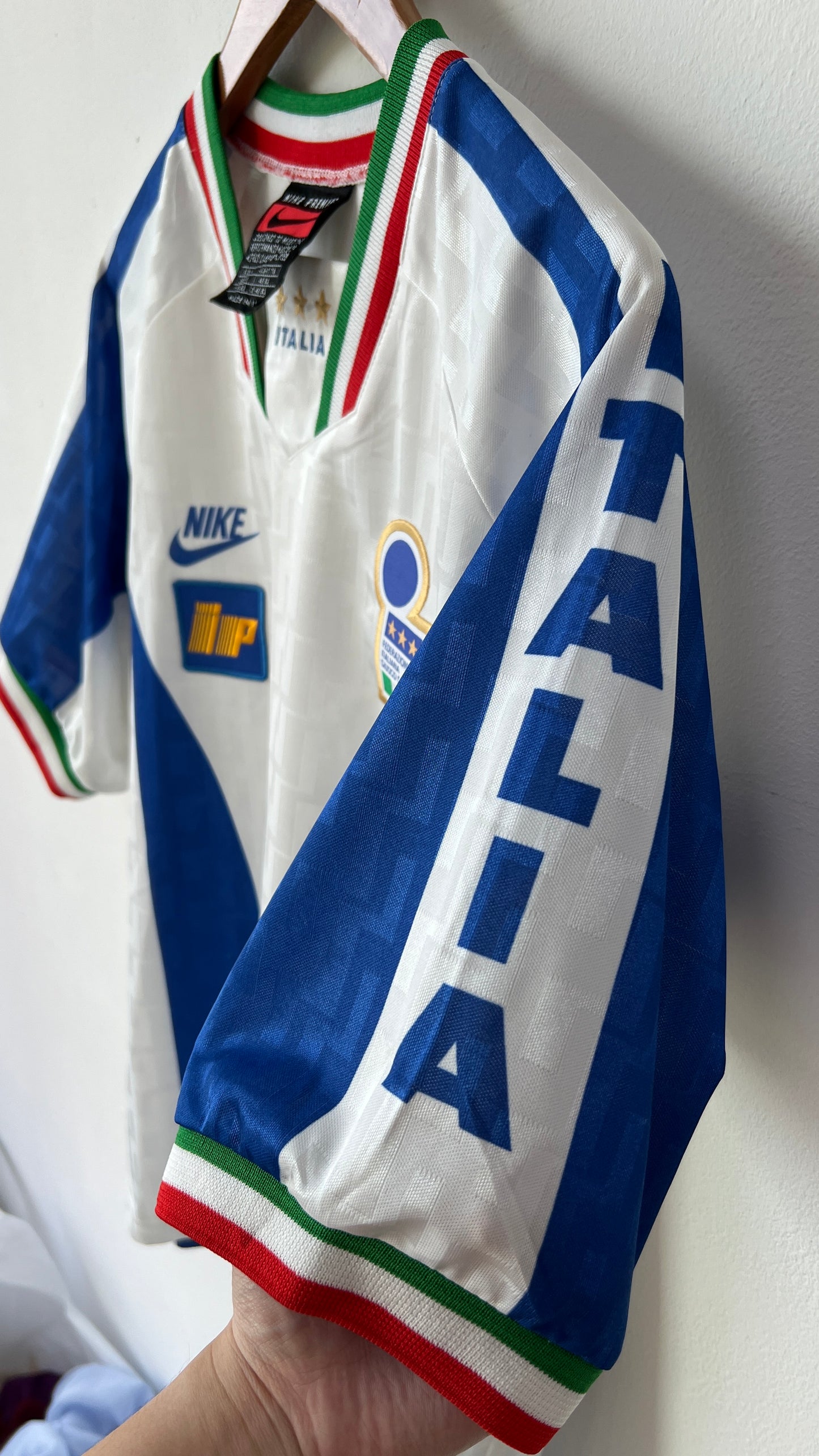 Italy 1995 Training Shirt (M)