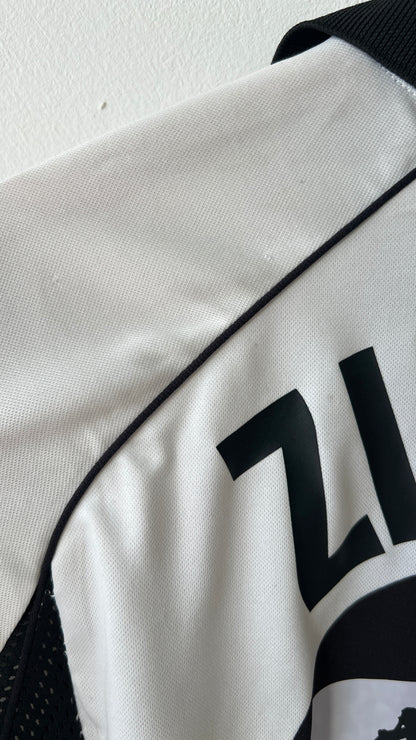 Juventus 1997-98 Home Shirt Zidane #21 (L)