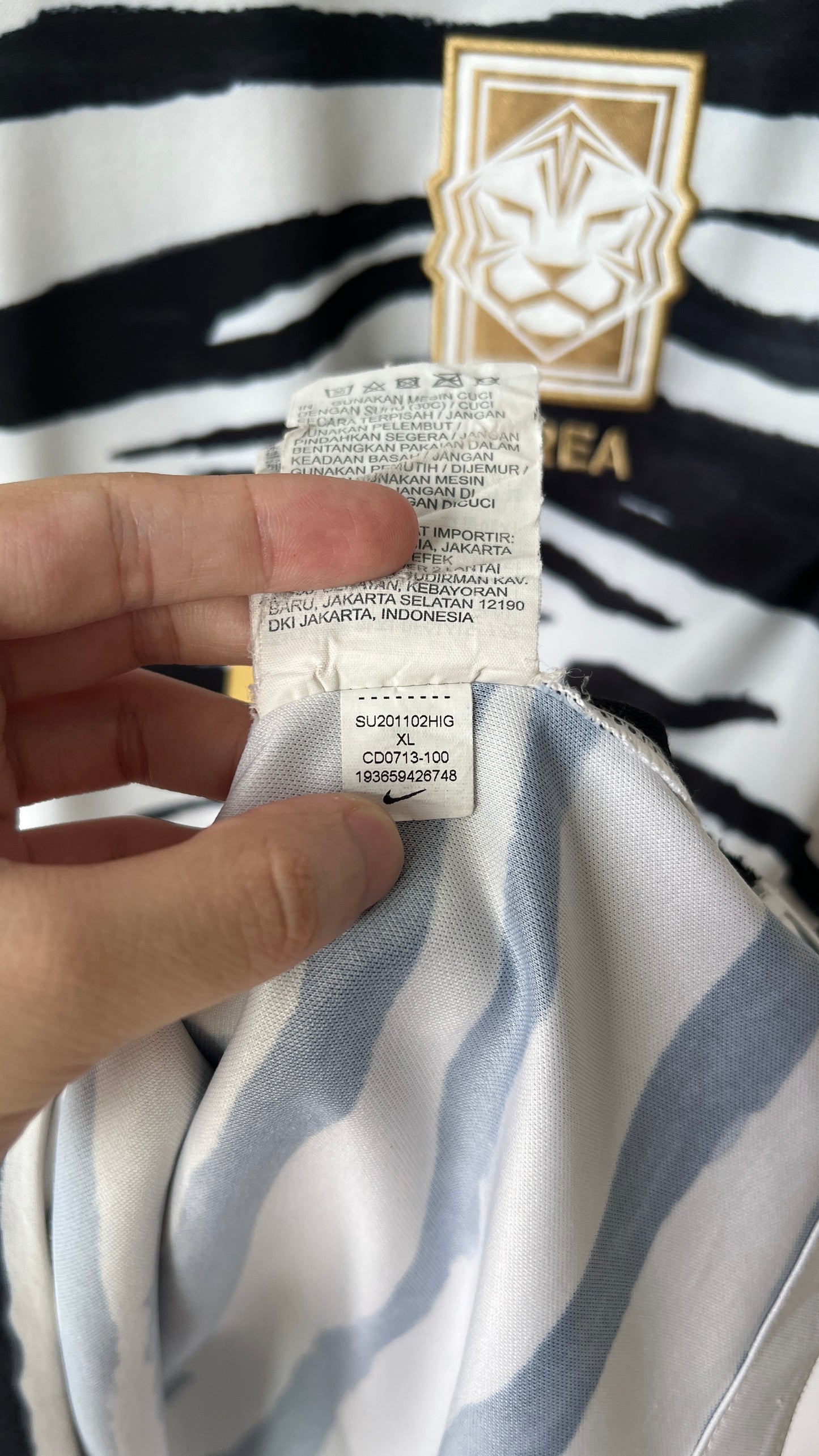 South Korea 2020-22 Away Shirt H. M. Son #7 (XL Fits M)