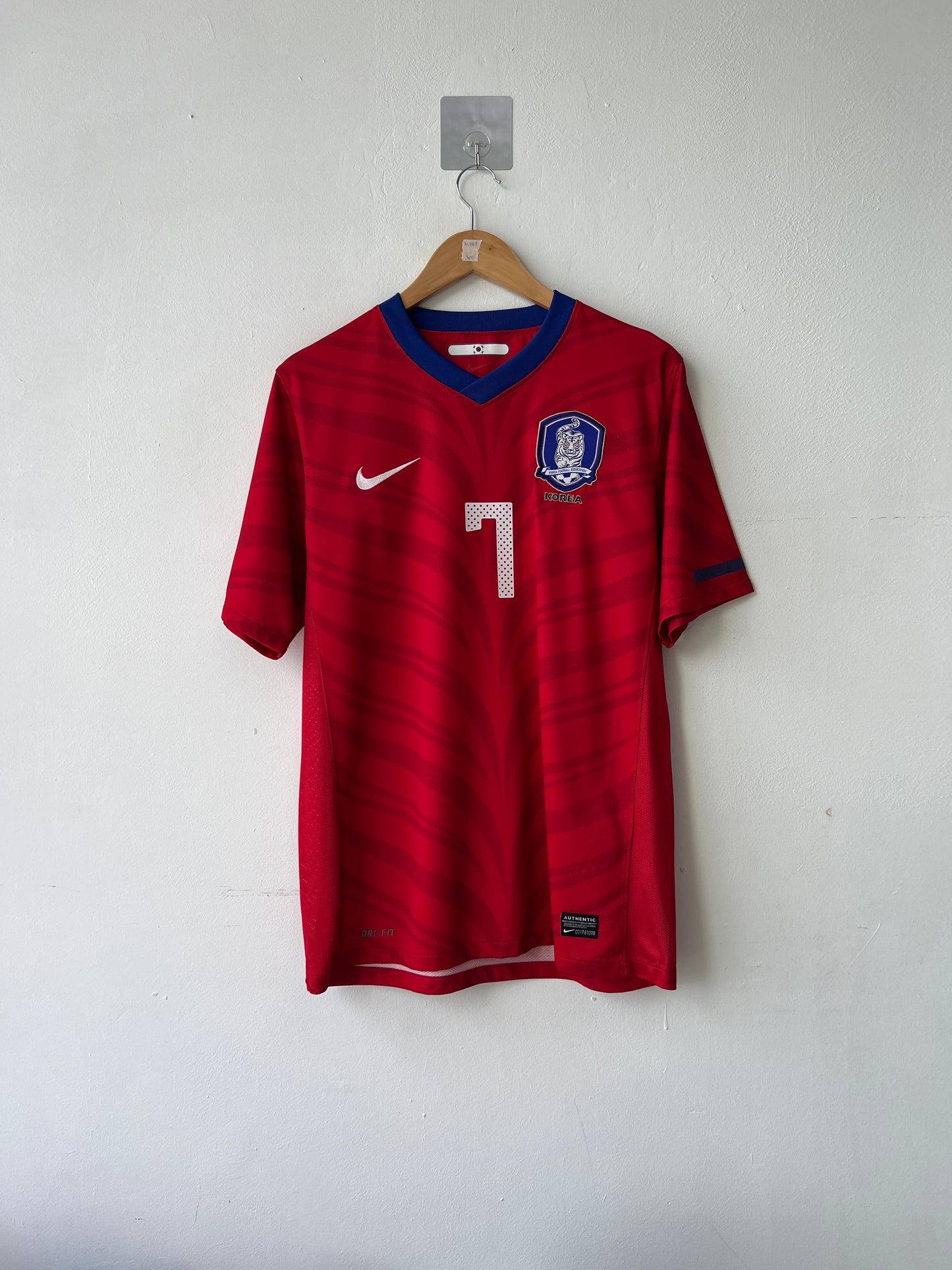 (M) South Korea 2010-12 Home Shirt Ji-sung #7