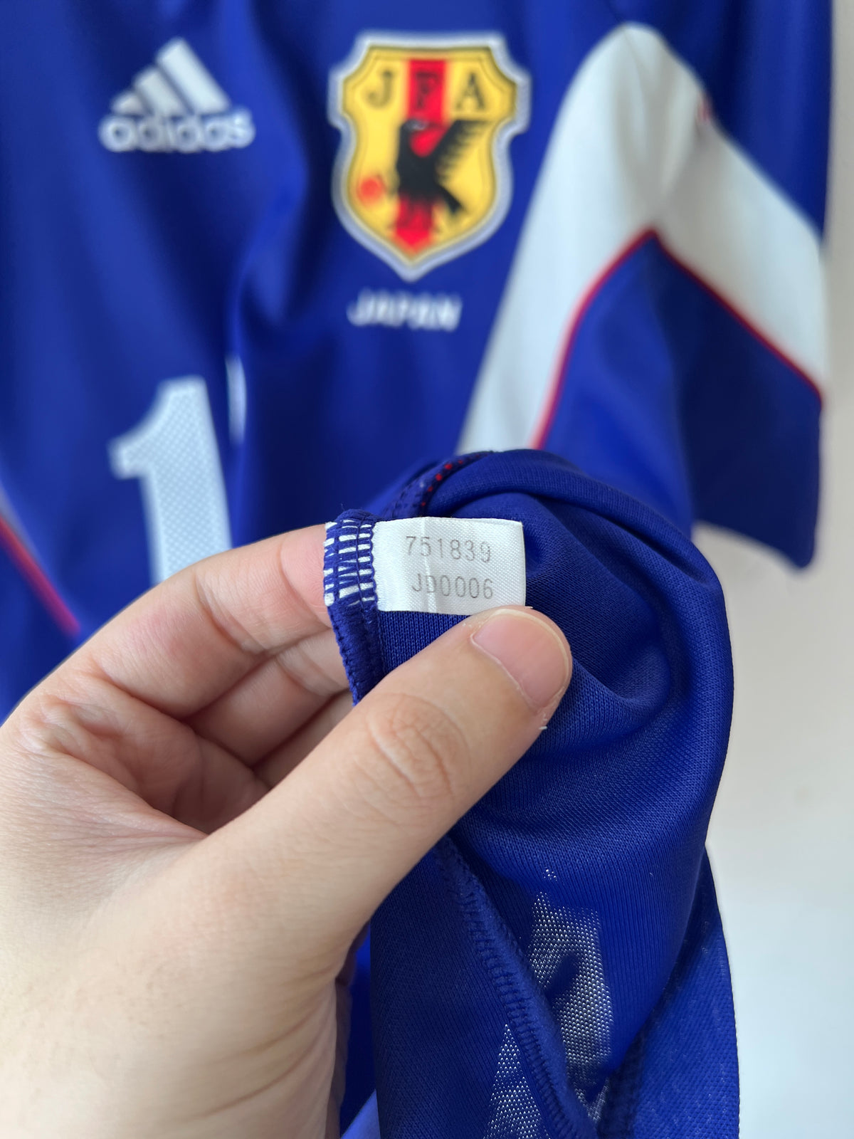 (M) Japan 1999-00 Home Shirt Nanami #10