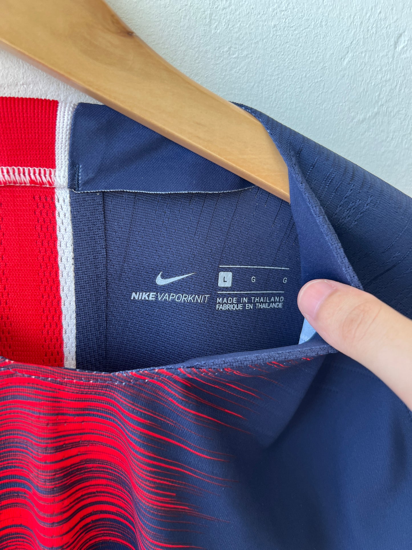 (L fits M) PSG 2018-19 Home Player Version Shirt Mbappe #29
