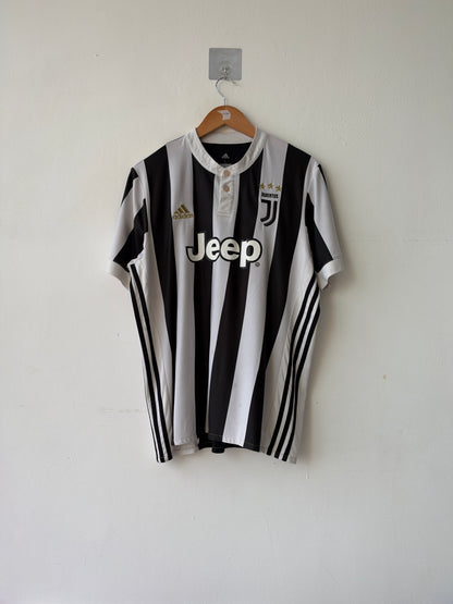 (L) Juventus 2016-17 Home Shirt Marchisio #8