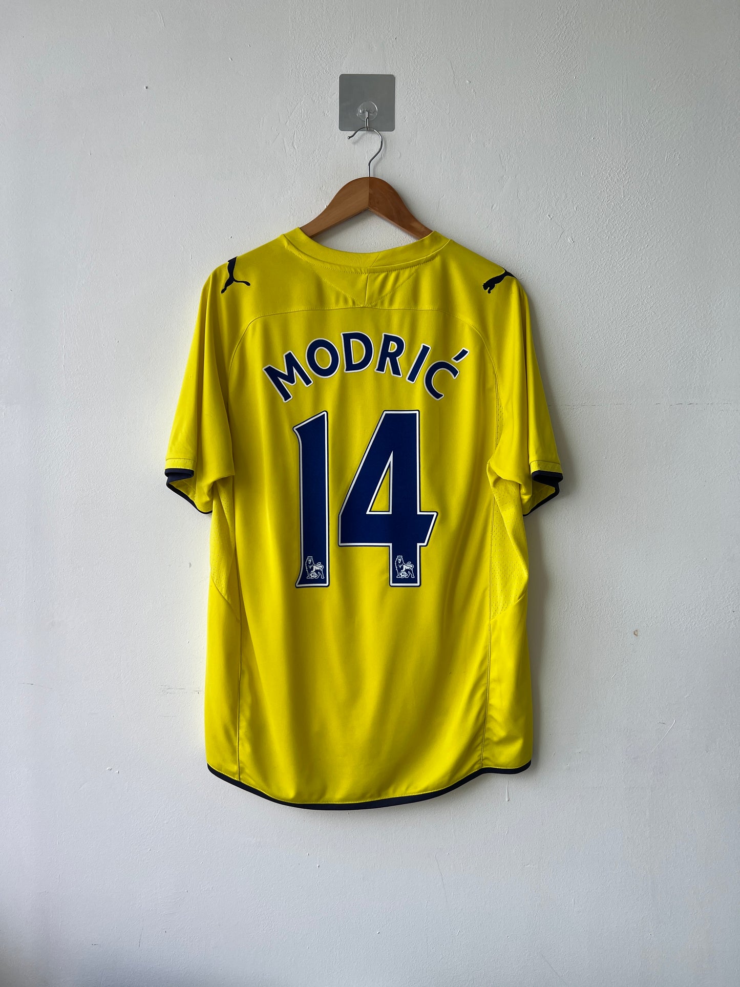 (L) Tottenham Spurs 2009-10 Third Shirt Modric #14