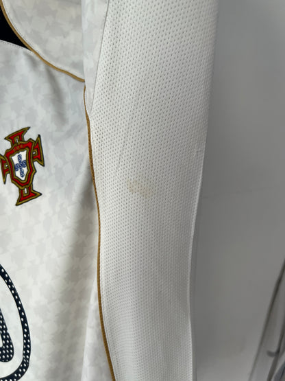 (M) Portugal 2004-06 Away Shirt Rui Costa #10