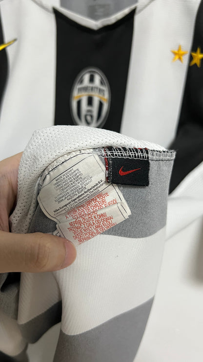 Juventus 2005-06 Home Shirt Ibrahimovic #9 (M)