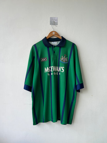 (XL) Newcastle 1994-95 Third Shirt Cole #9