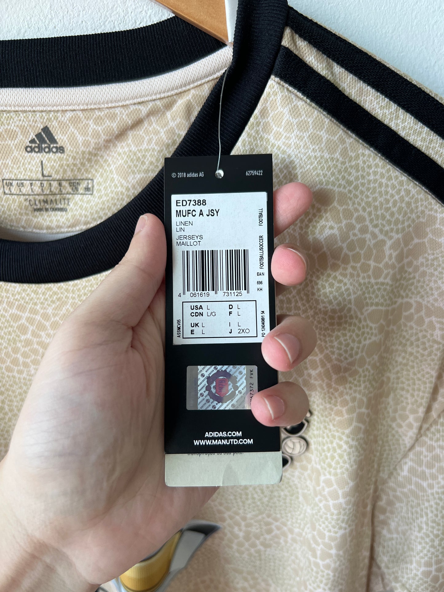 (L) Manchester United 2019-20 Away Shirt B. Fernandes #18 (NEW)