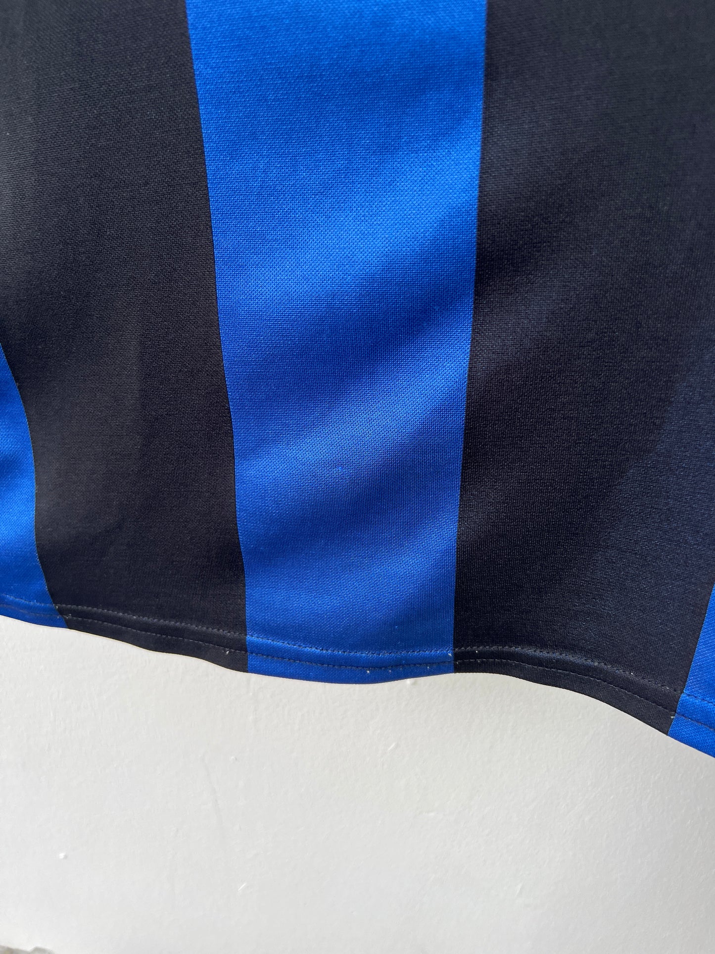 (M fits L) Inter Milan 1999-00 Home Shirt Ronaldo #9