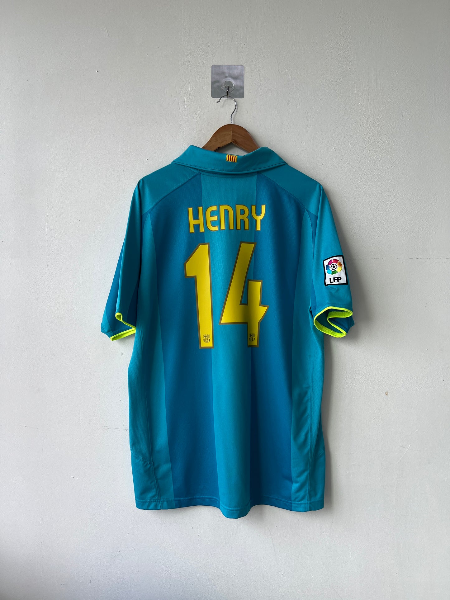 (XL) Barcelona 2007-09 Away Shirt Henry #14