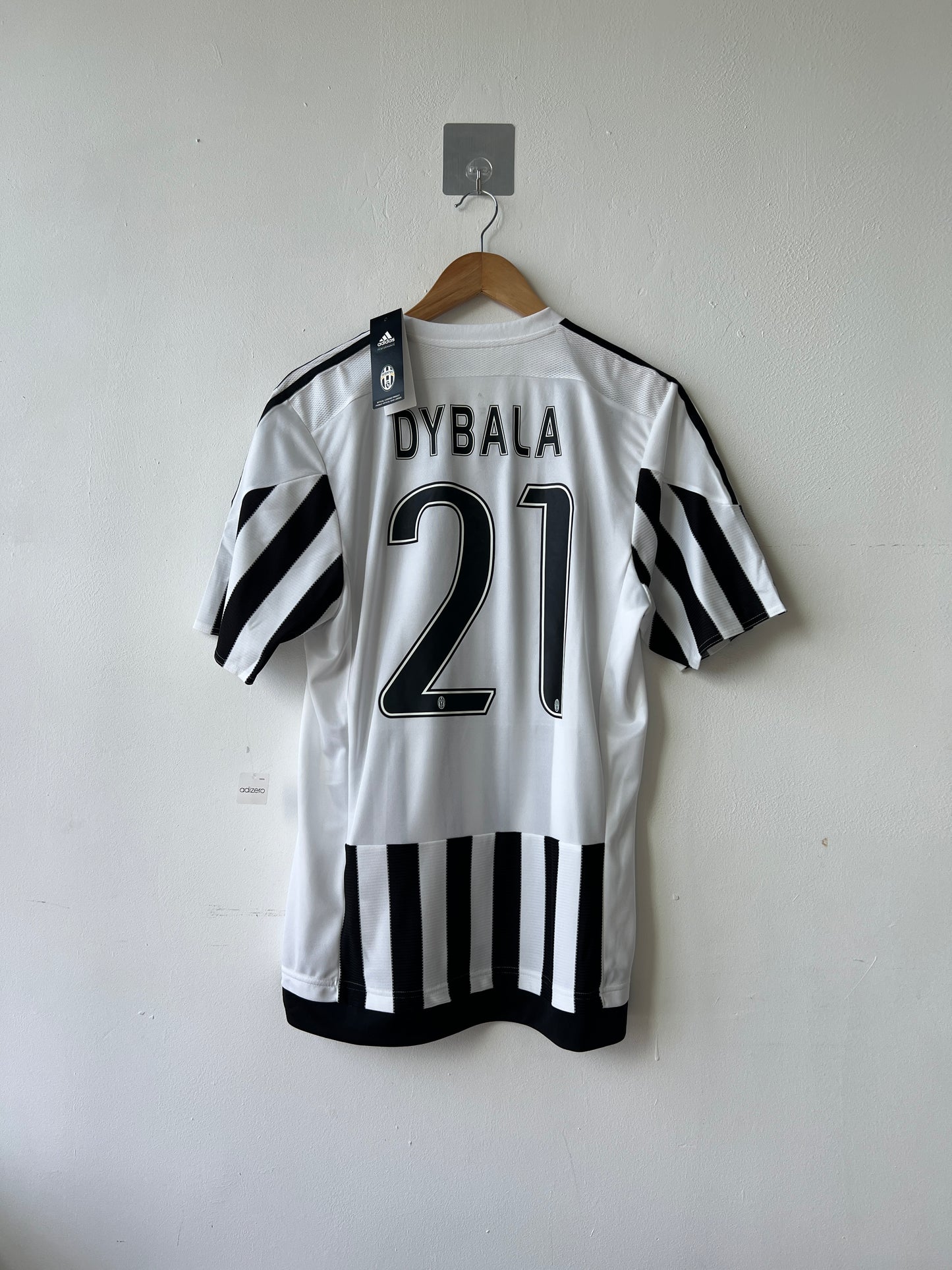 (L) Juventus 2015-16 Home Player Issue Shirt Dybala #21 (NEW)