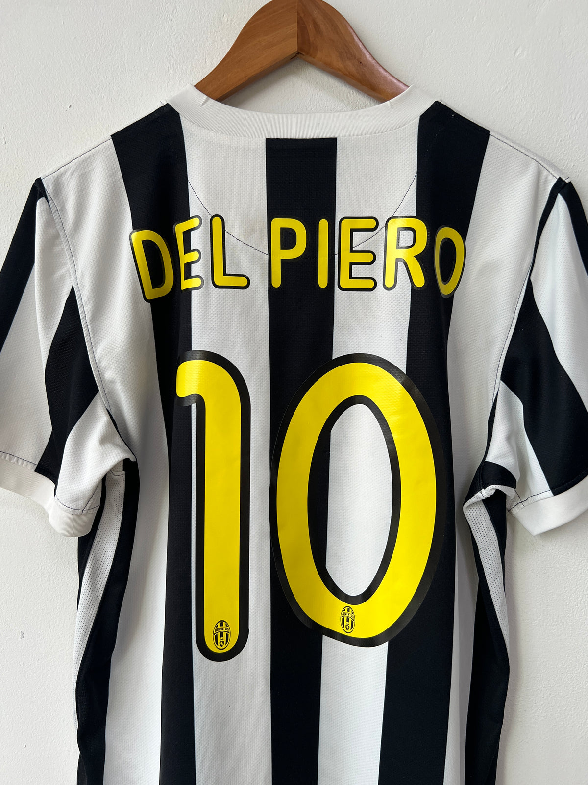 (M) Juventus 2009-10 Home Shirt Del Piero #10