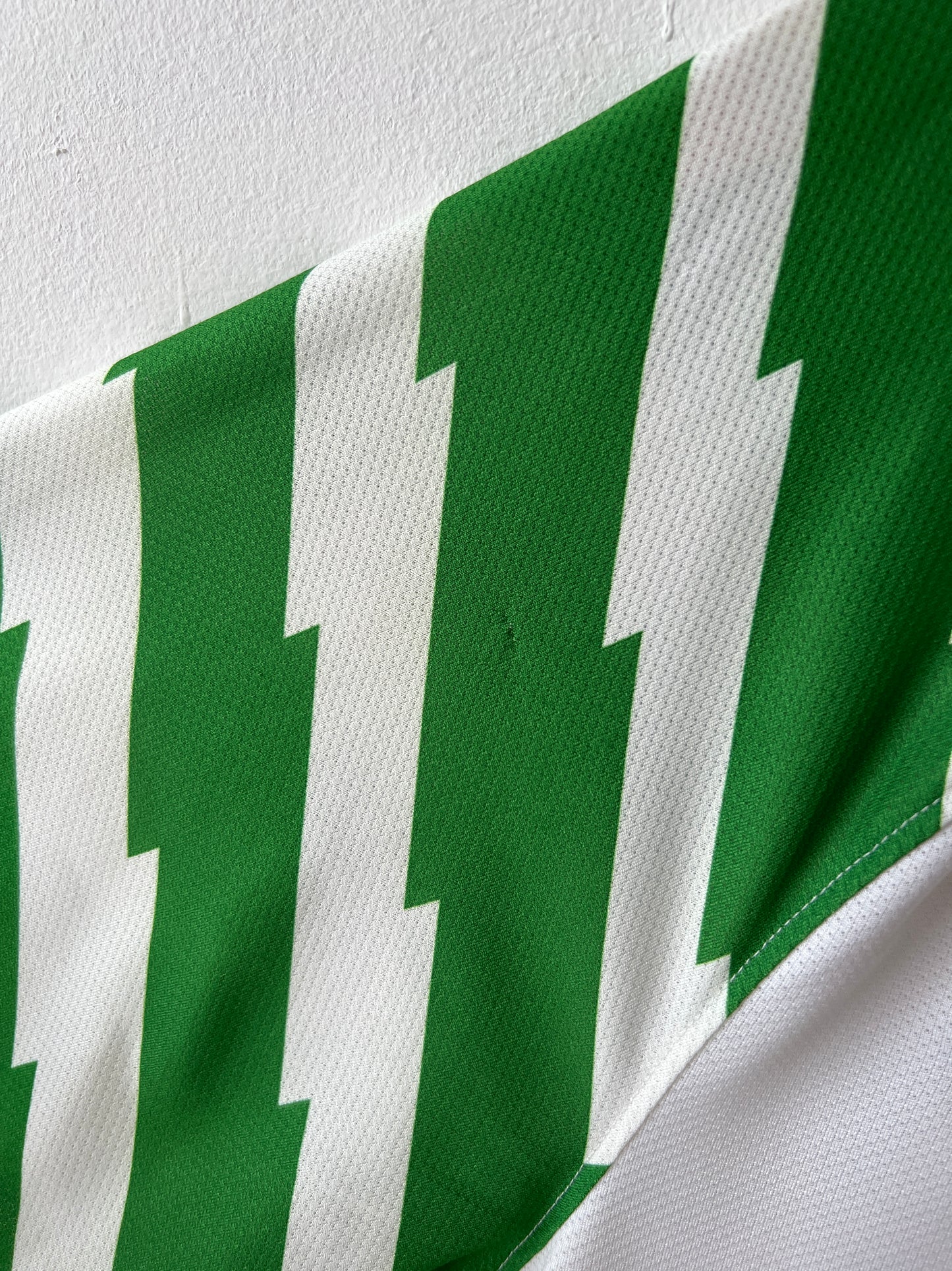 (M) Juventus 2010-11 GK Shirt Buffon #1