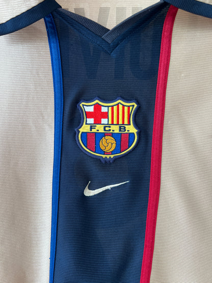 (L) Barcelona 2001-03 Away Shirt Kluivert #9