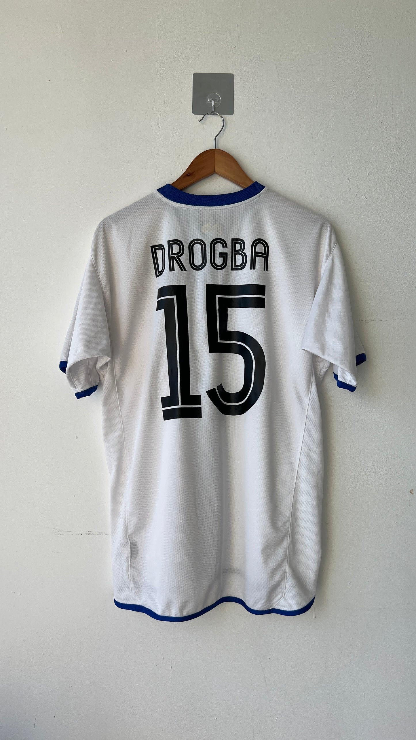 Chelsea 2003-05 Away Shirt Drogba #15 (L)
