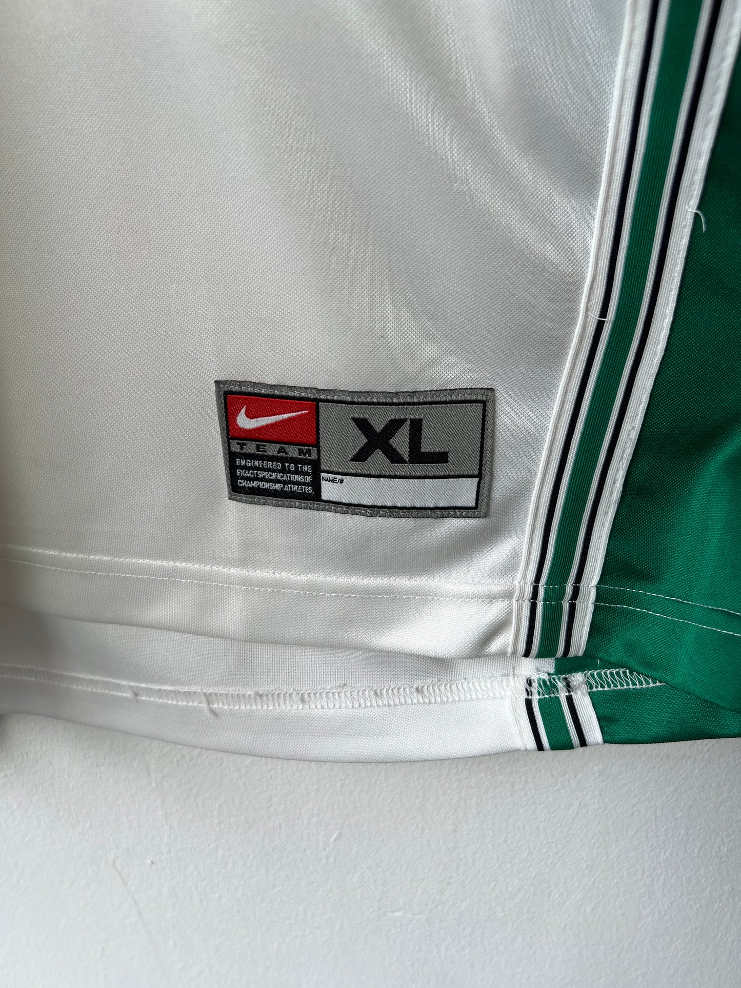 (XL) Verdy Kawasaki 1999-01 Youth Shirt #18