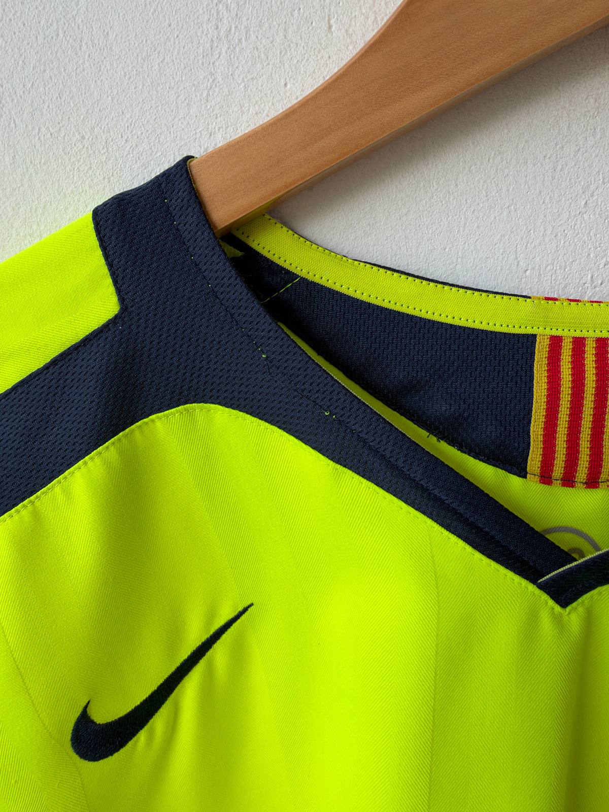(XXL) Barcelona 2005-06 Away Shirt Ronaldinho #10