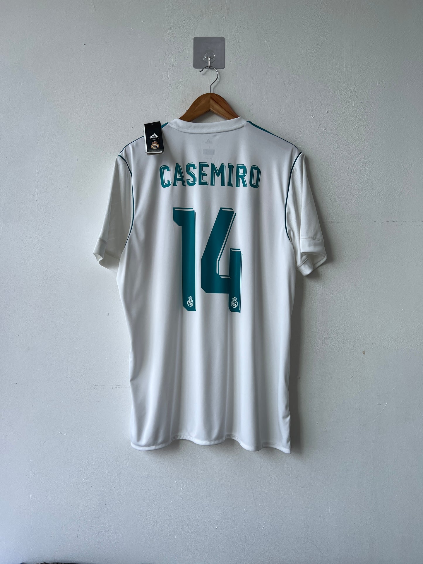 (L) Real Madrid 2017-18 Home Shirt Casemiro #14 (NEW)