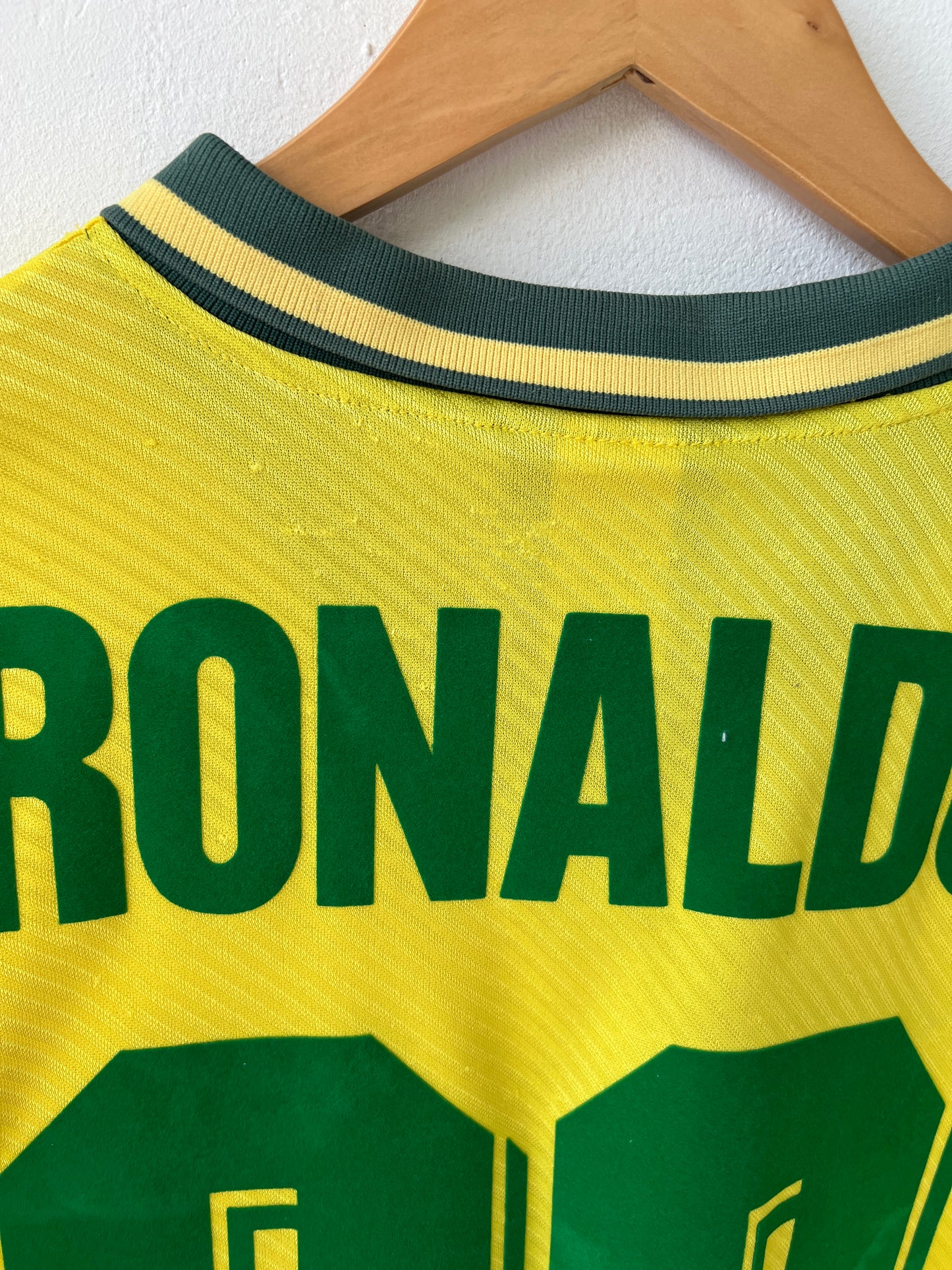 (L) Brazil 1994-96 Home Shirt Ronaldo #20