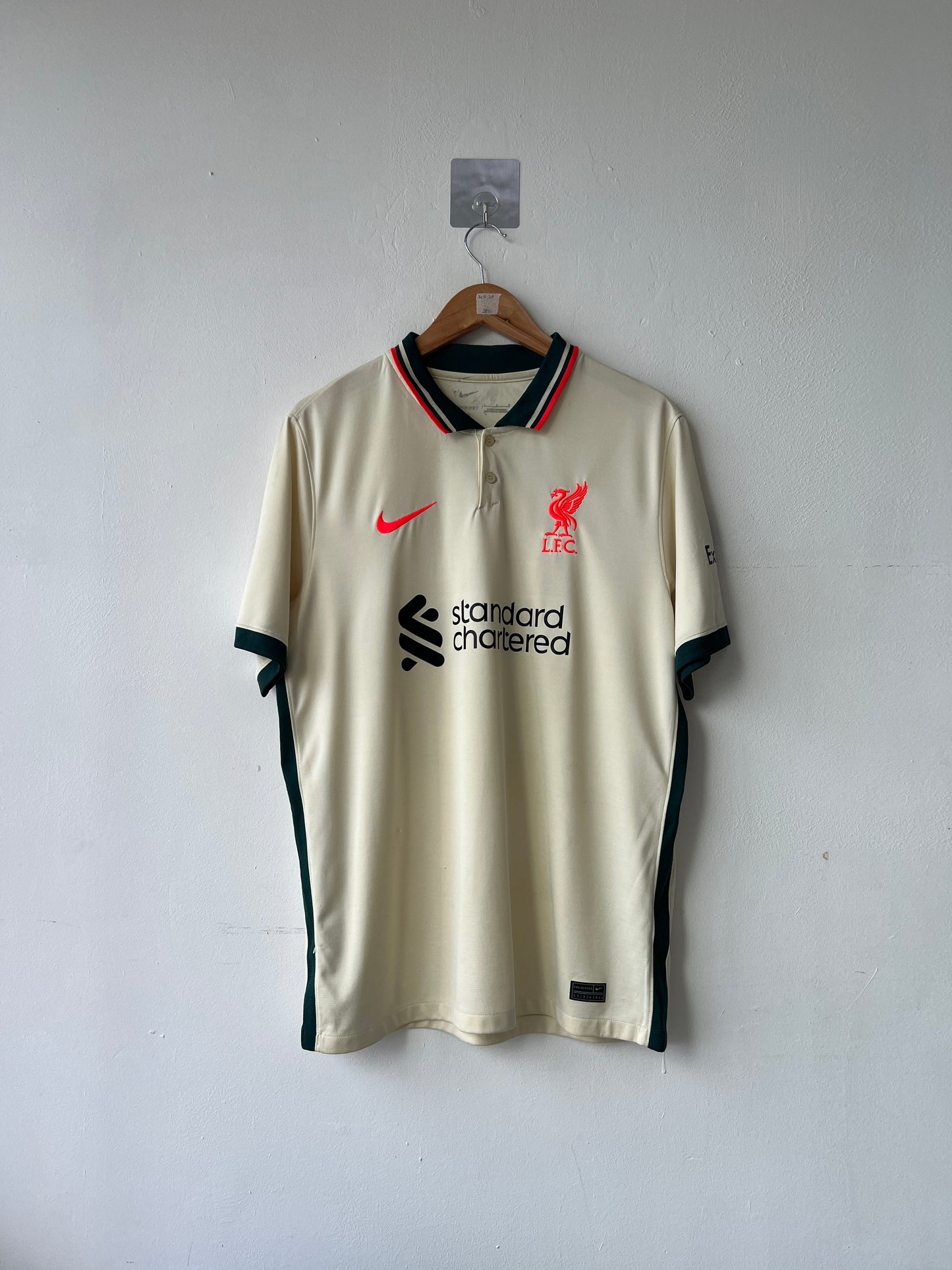 (L) Liverpool 2021-22 Away Shirt Diogo Jota #20