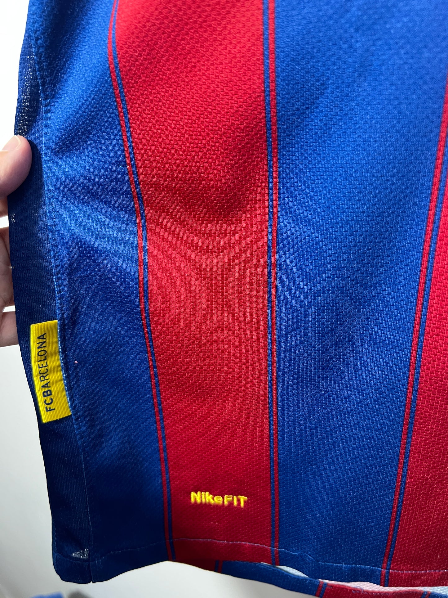 (M) Barcelona 2009-10 Home Shirt A. Iniesta #8