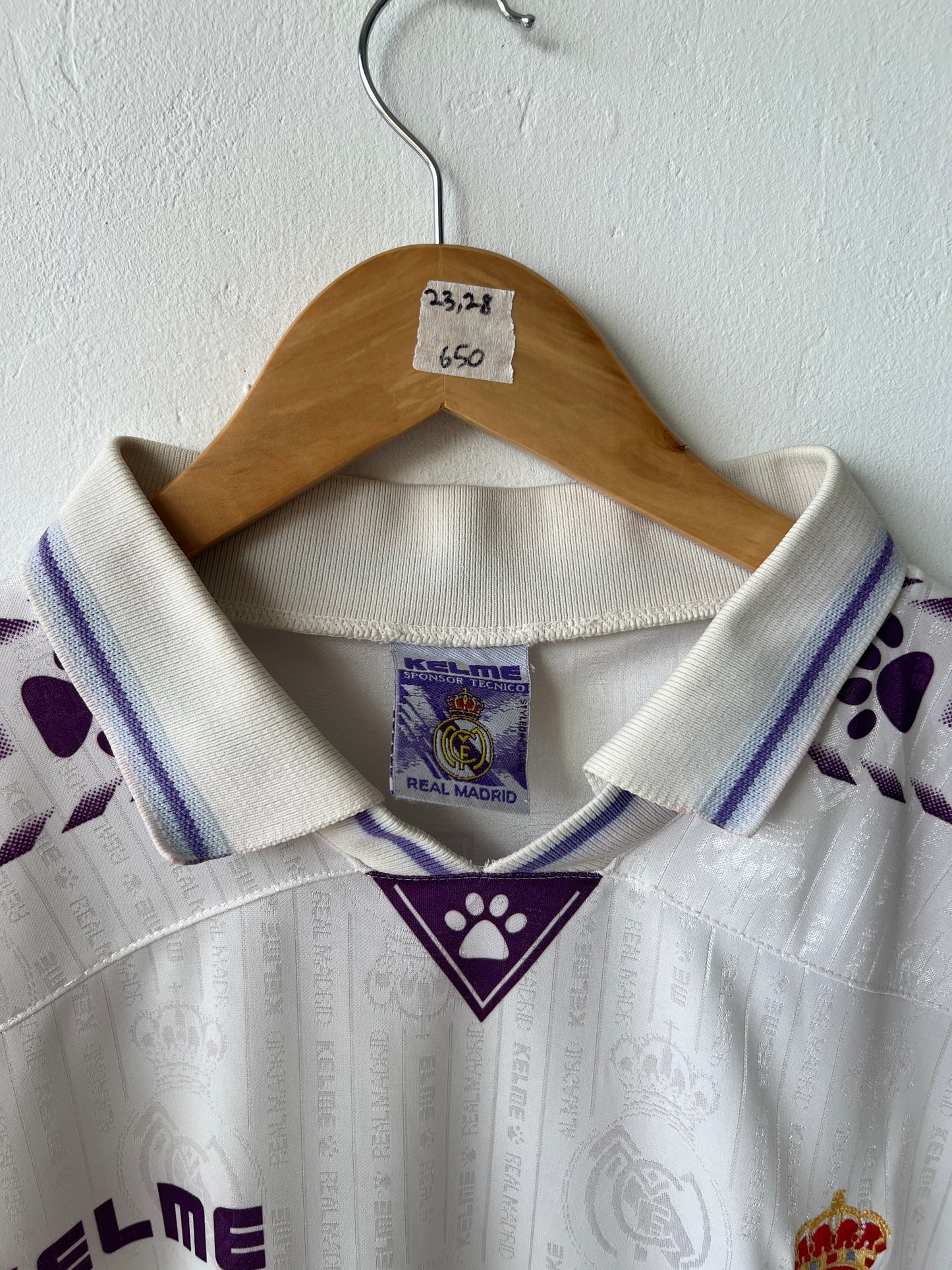 (M fits L) Real Madrid 1996-97 Home Shirt R. Carlos #3
