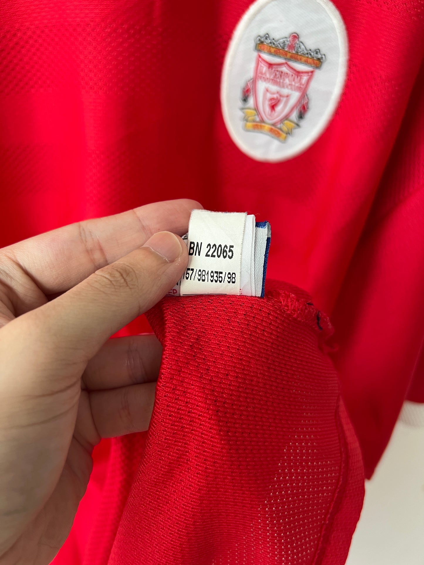 (L) Liverpool 1998-00 Home Shirt Gerrard #28