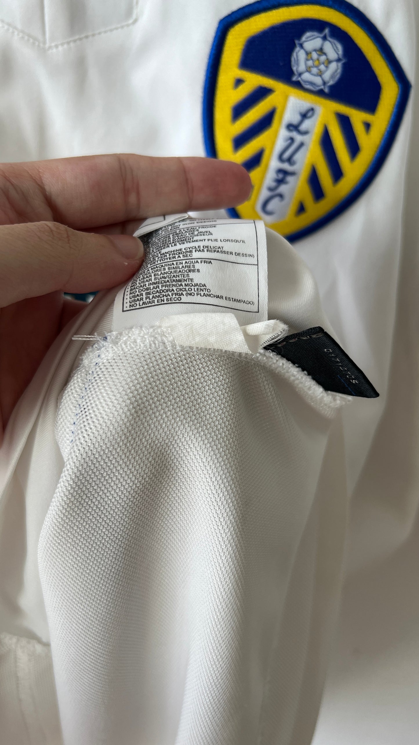 Leeds United 2003-04 Home Shirt Smith #17 (L)