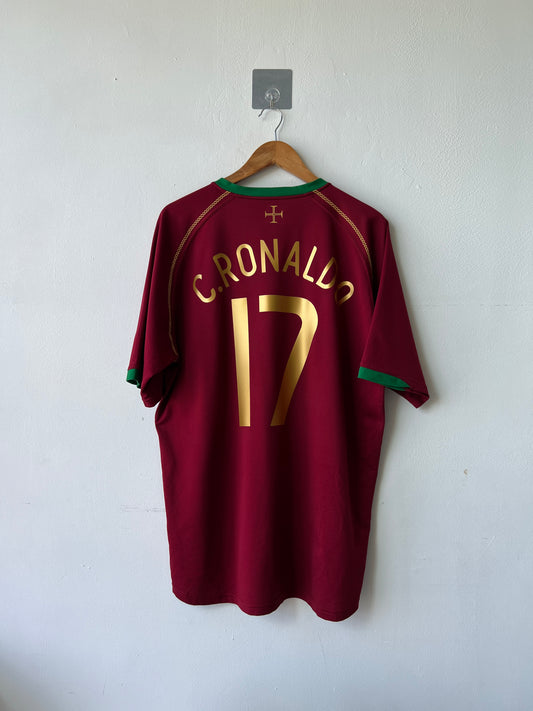 (XL) Portugal 2006-08 Home Shirt C. Ronaldo #17