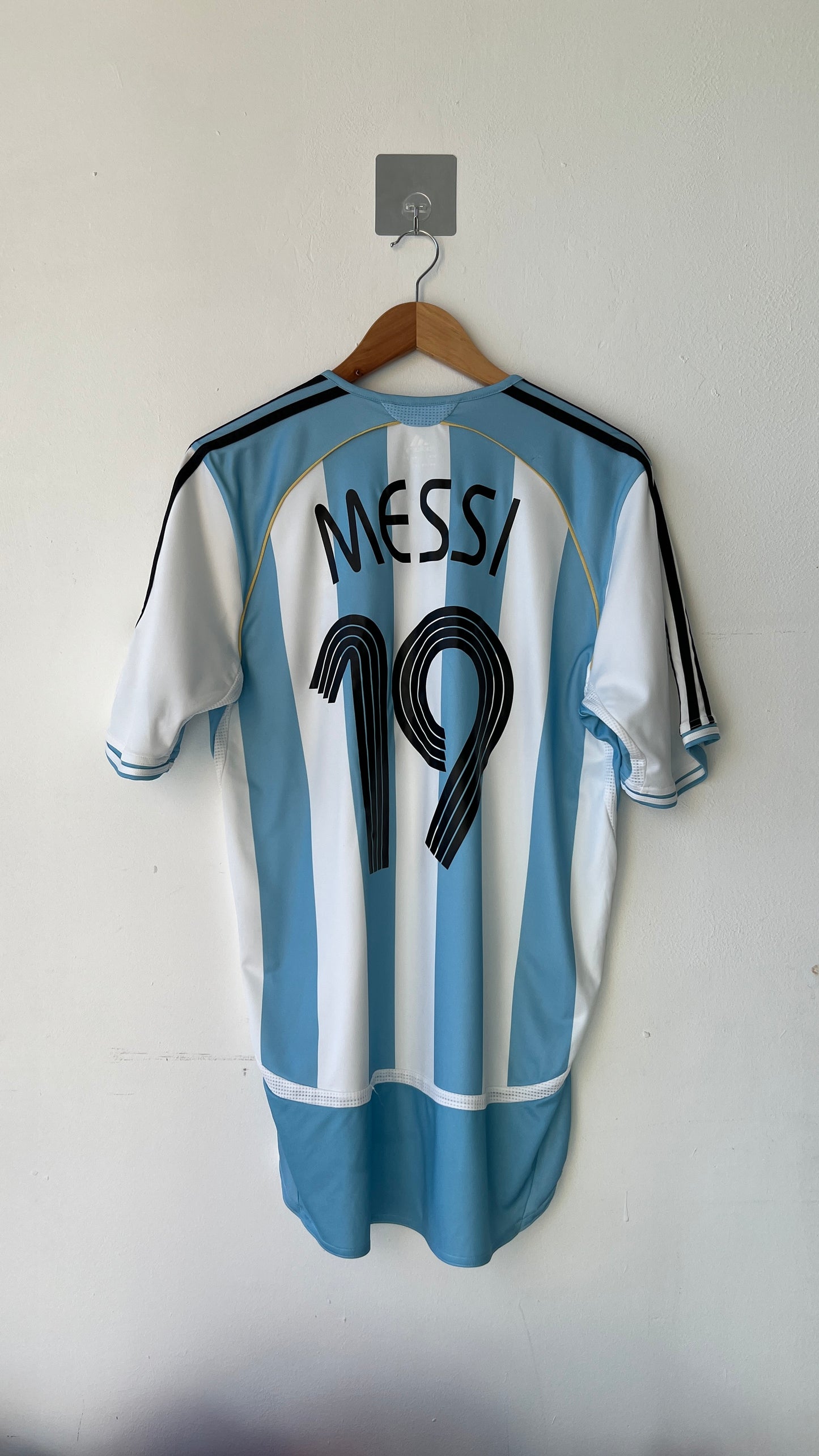 Argentina 2005-07 Home Shirt Messi #19 (M)
