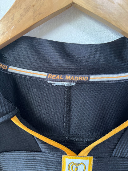 (XL) Real Madrid 1999-01 Away Shirt R. Carlos #3