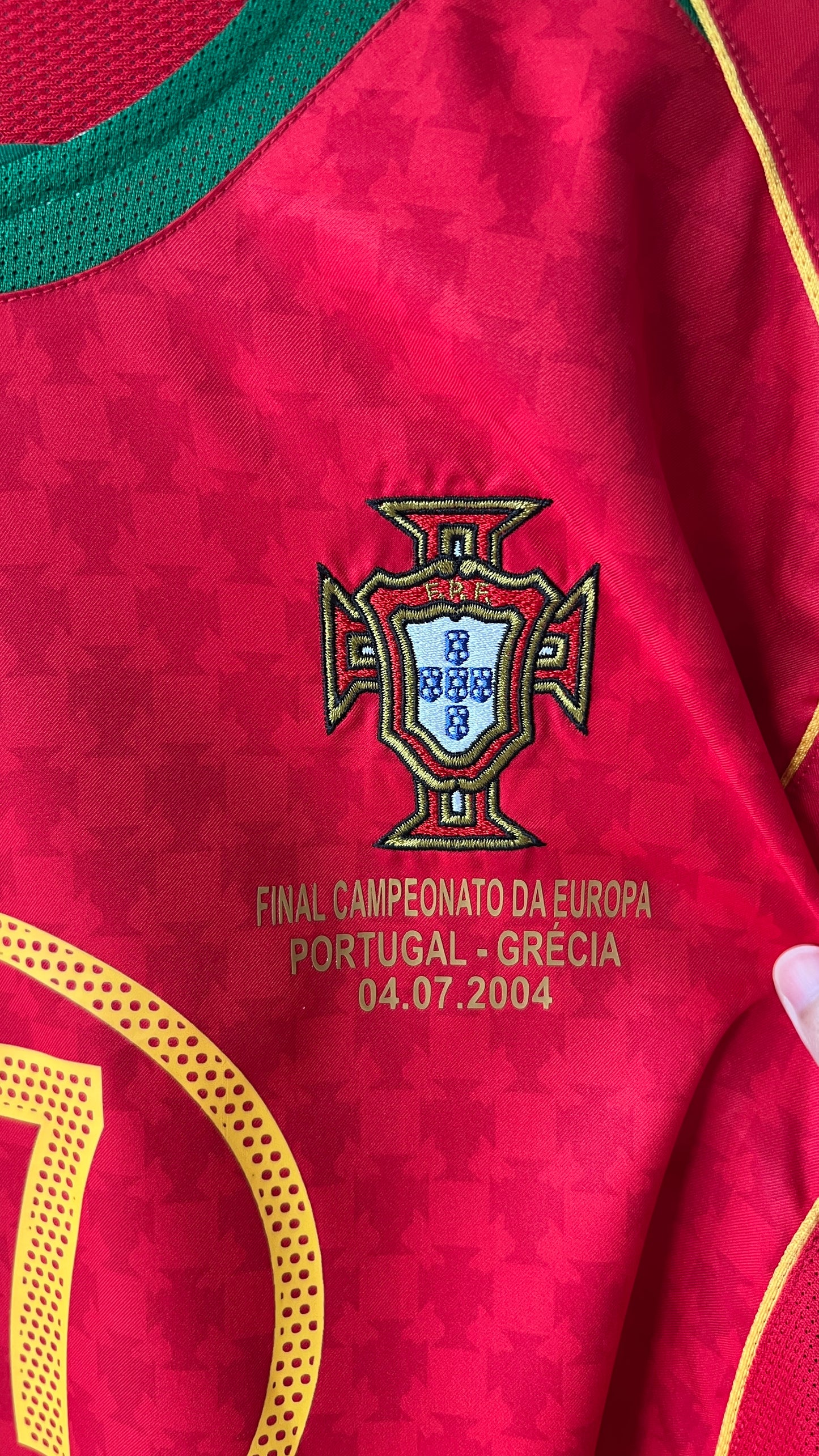 Portugal 2004-06 Home Shirt C. Ronaldo #17 (XL) (MDT)
