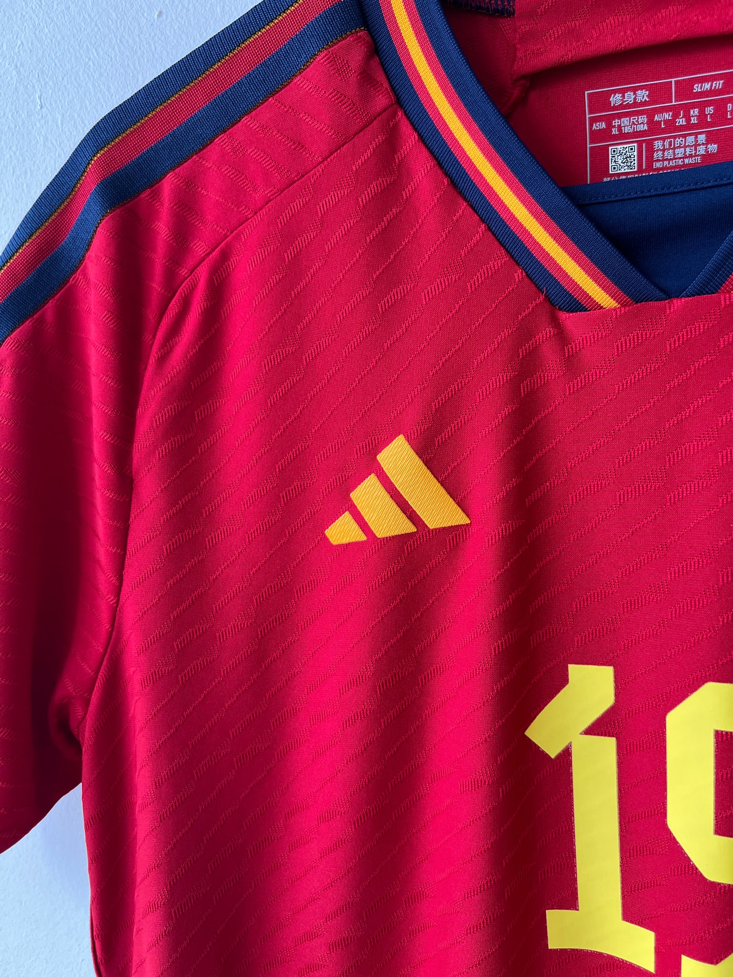 (L) Spain 2022-23 Home Player Version Shirt Lamine Yamal #19 (NEW)