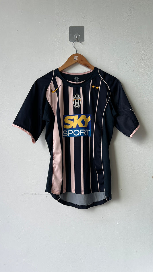 Juventus 2004-05 Third Shirt Nedved #11 (S)