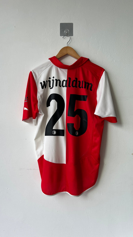 Feyenoord 2010-11 Home Shirt Wijnaldum #25 (M)