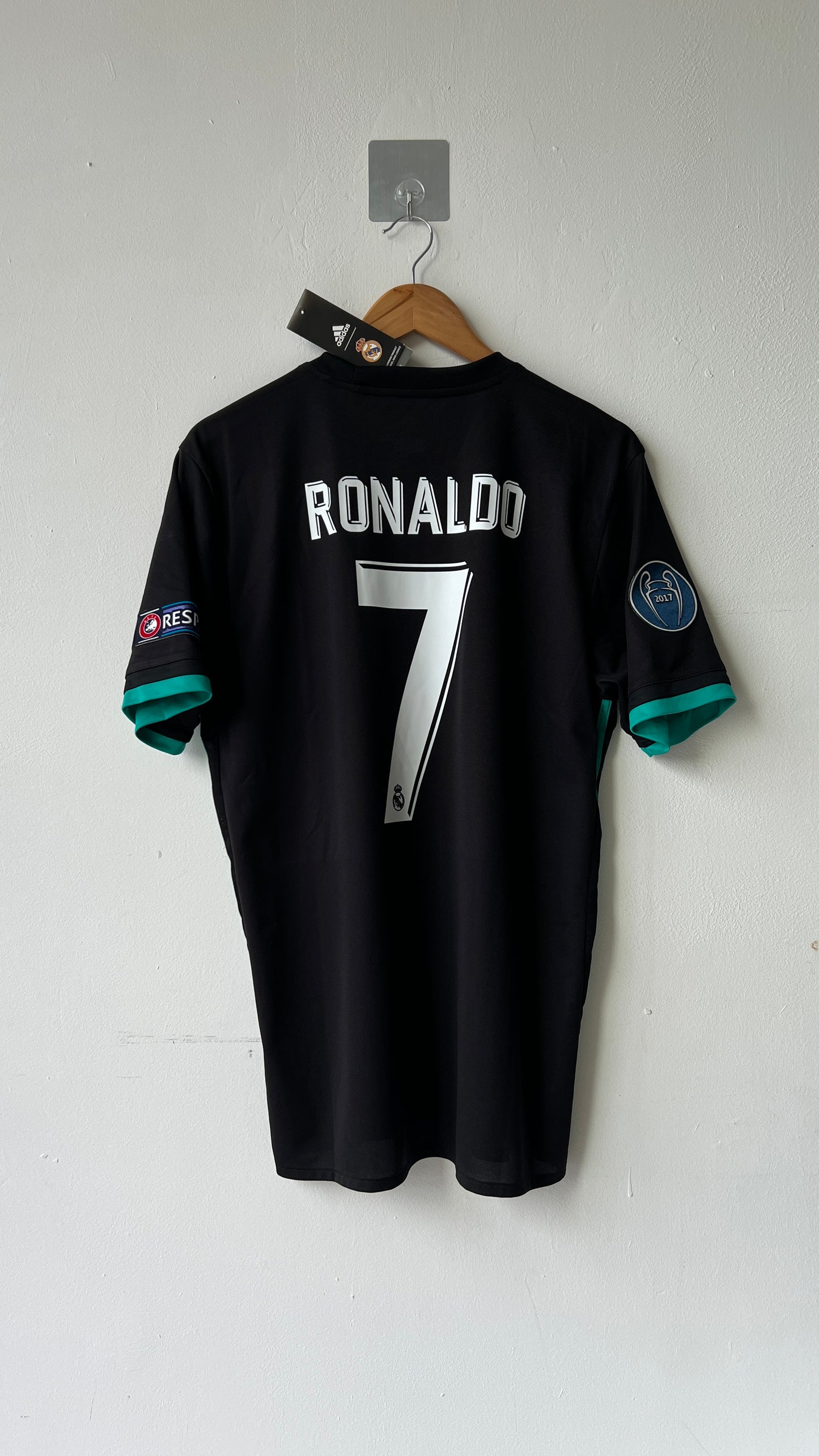 Real Madrid 2017-18 Away Shirt Ronaldo #7 (L)