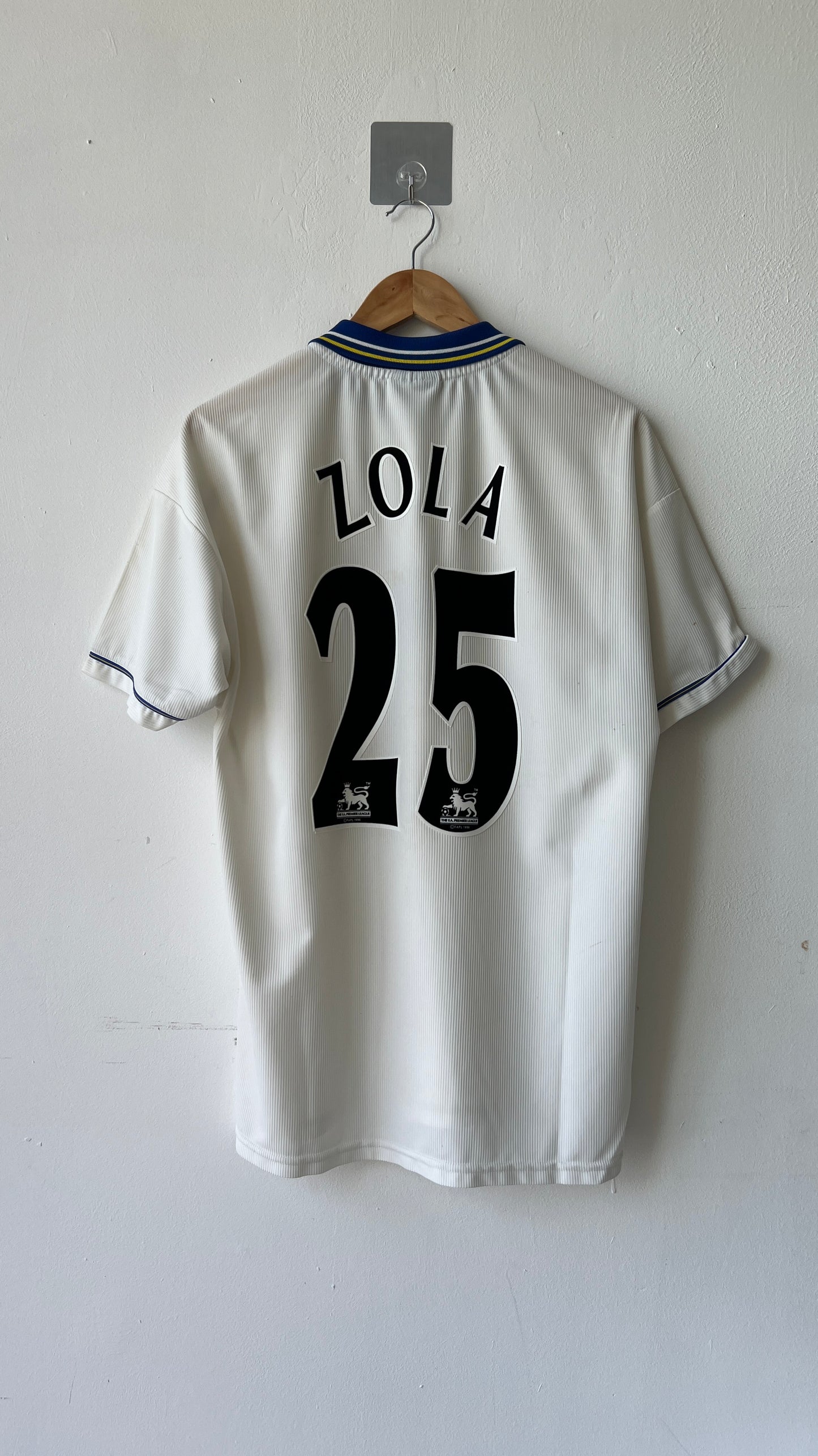 Chelsea 1998-00 Away Shirt Zola #25 (L)