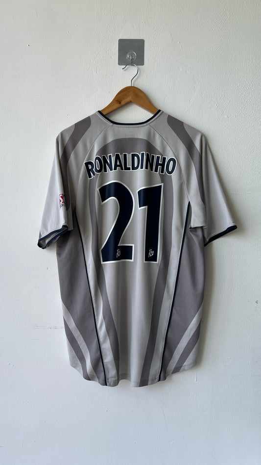 PSG 2001-02 Away Shirt Ronaldinho #21 (L)