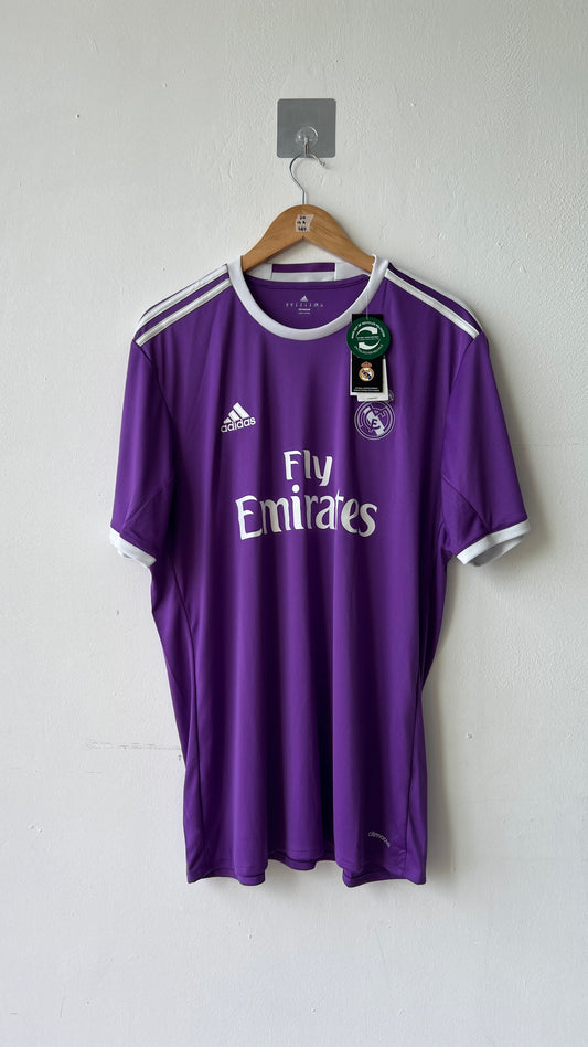 Real Madrid 2016-17 Away Shirt Ronaldo #7 (XL) (Brand New)