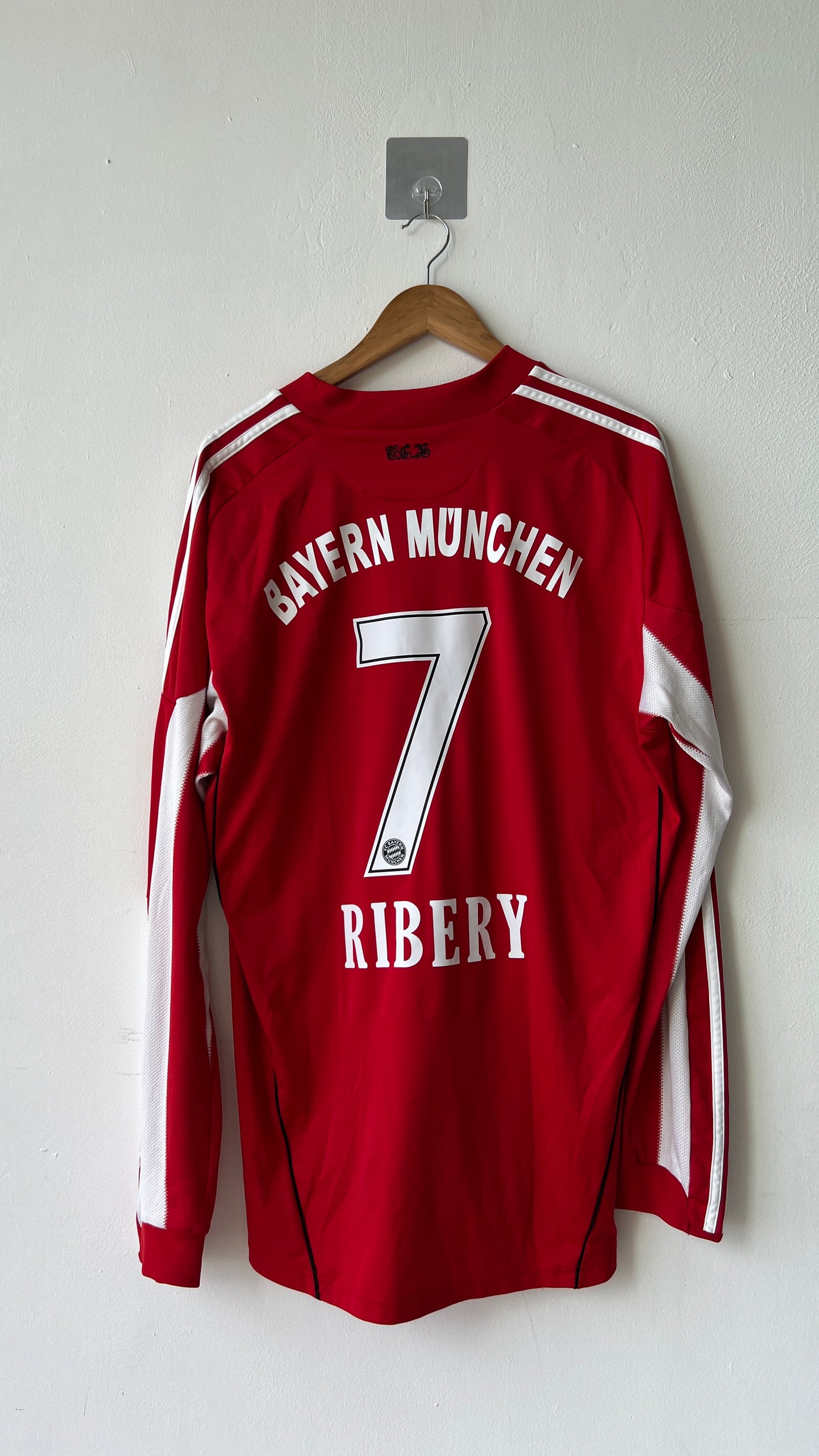 Bayern 2010-11 Home L/S Shirt Ribery #7 (XL)